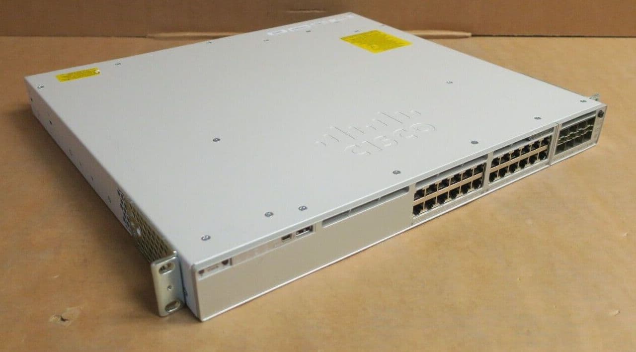 Cisco Catalyst 9300 24x UPOE switch + Network Module with 8SFP Slots [Ex-Uk]